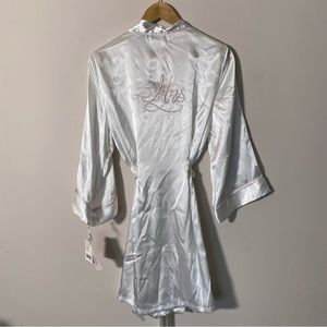 Linea Donatella "Mrs” Embroidered Wrap Robe in ivory with pink trim size M NEW